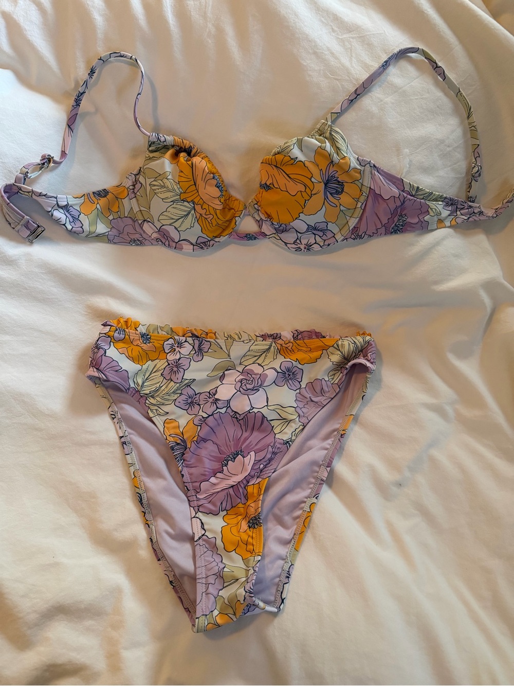 Cupshe Floral Underwire Bikini Set in Lavender and Mustard